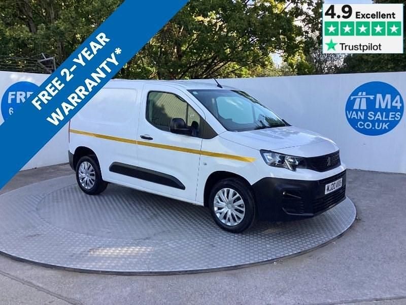 White Used 2020 Peugeot Partner MPV | £8,995 (Good price) - Image 1/3