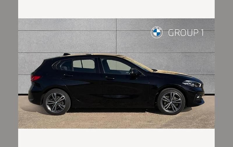 Used BMW 118 Sport Line 136 HP (100 kW) 2021 Black Hatchback