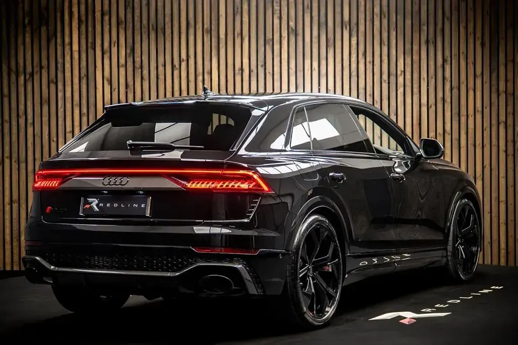 Used Audi Q8 Advanced 591 HP (434 kW) 2024 Black SUV