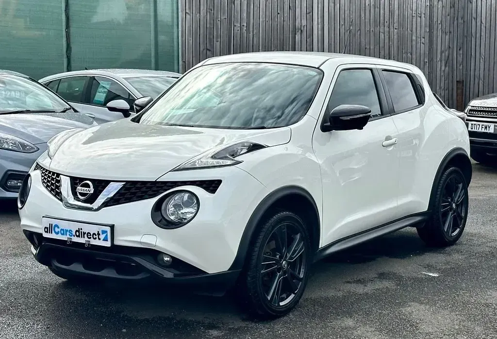 Used Nissan Juke Tekna 2017 White SUV