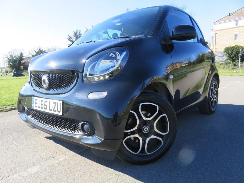 Used Smart ForTwo Coupé Premium 90 HP (66 kW) 2015 Black Coupe