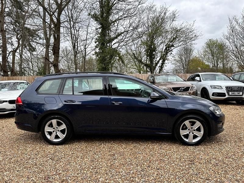 Begagnad VW Golf VII Edition 150 HK (110 kW) 2016 Blå Kombi