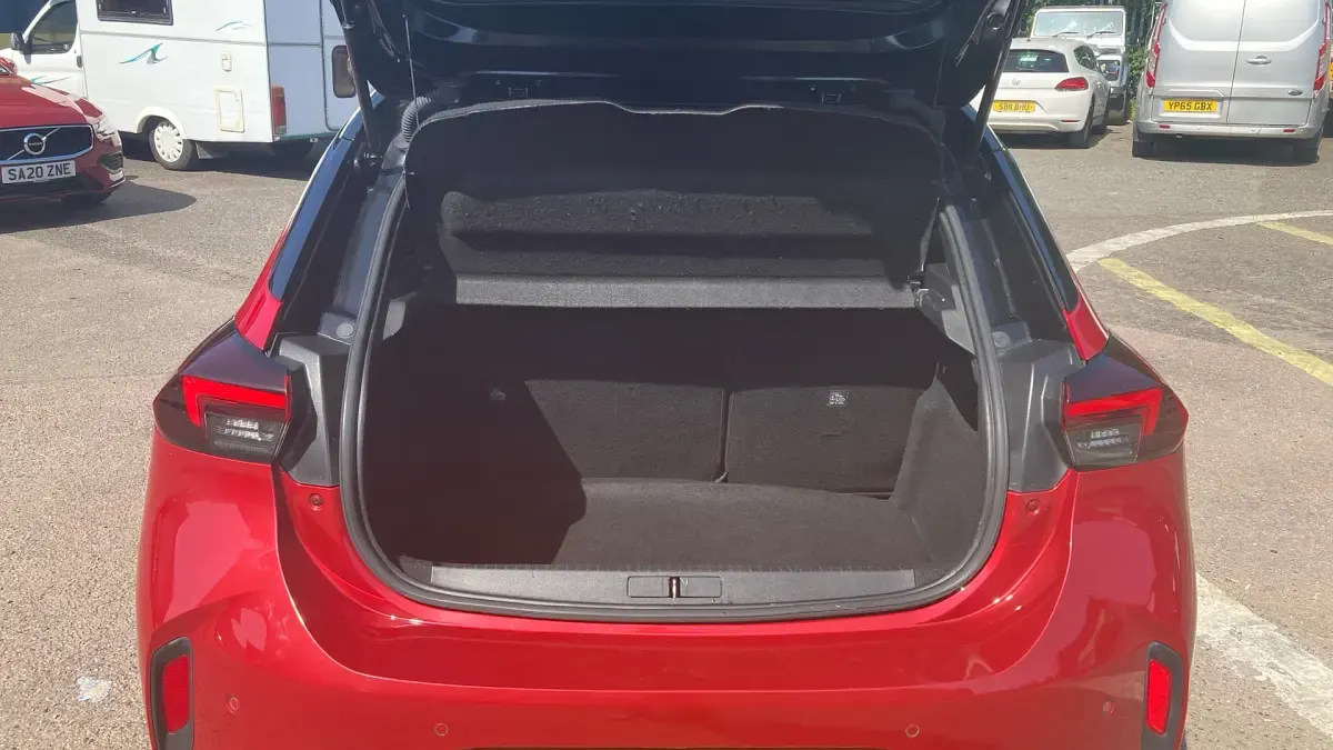 Used Vauxhall Corsa Ultimate 131 HP (96 kW) 2023 Red Hatchback