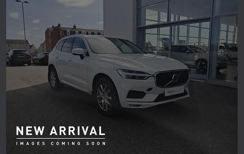 Used Volvo XC60 Momentum 247 HP (181 kW) 2018 White SUV