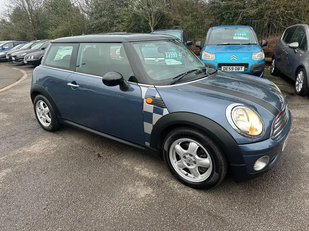 Used Mini Cooper Hatch 120 HP (88 kW) 2009 Blue Hatchback