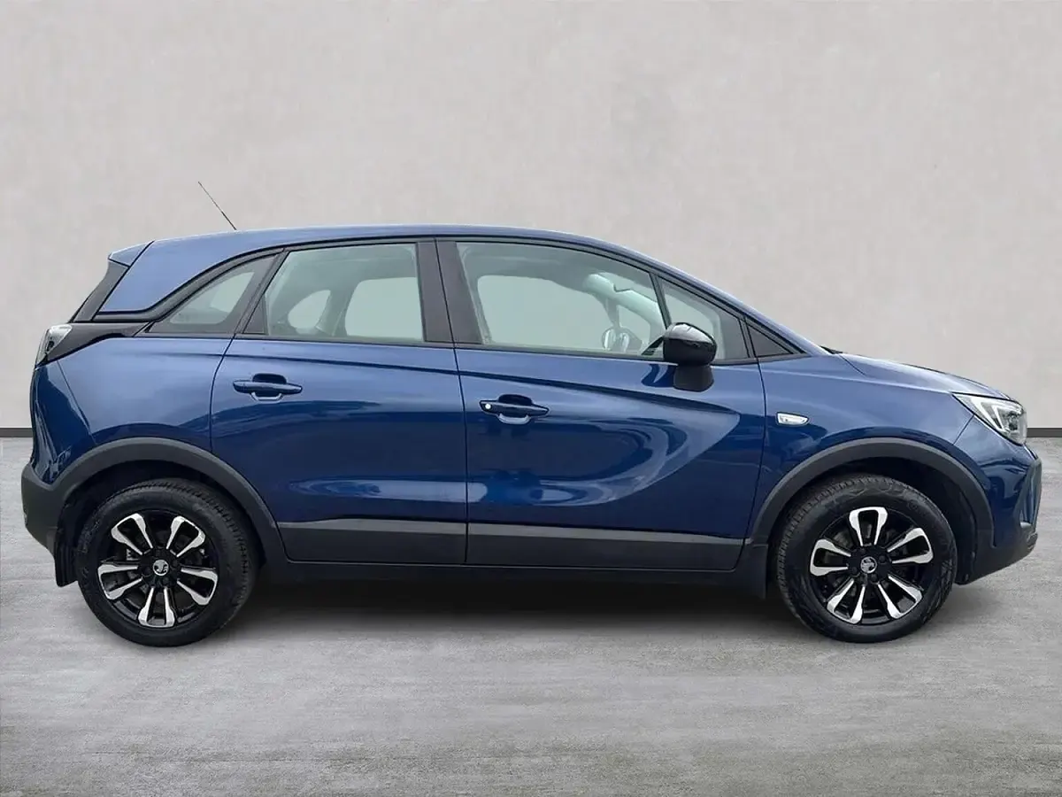 Used Vauxhall Crossland Design Edition 110 HP (80 kW) 2022 Blue SUV