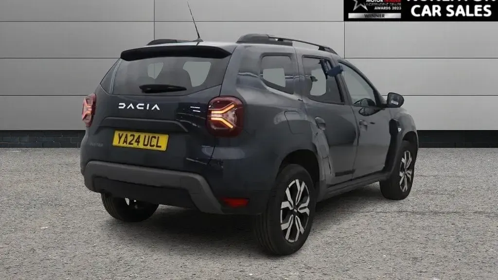 Used Dacia Duster Journey 150 HP (110 kW) 2024 Grey SUV