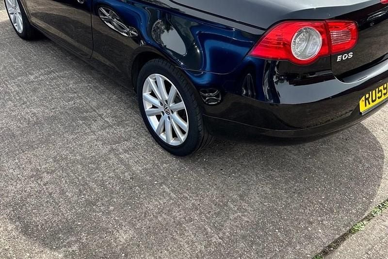 Used VW Eos SE 140 HP (102 kW) 2009 Black Cabriolet