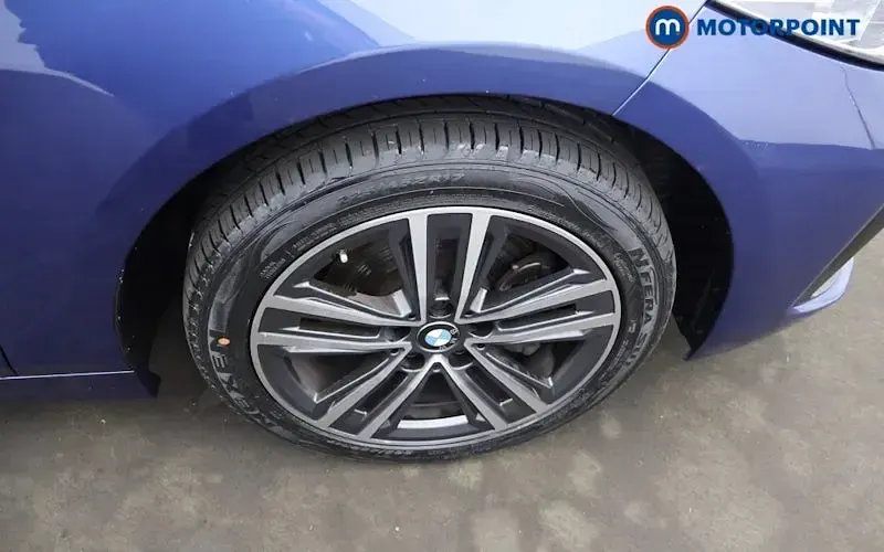 Used BMW 118 Sport Line 136 HP (100 kW) 2022 Blue Hatchback
