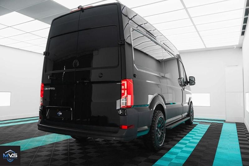 New VW Crafter Black Edition 180 HP (132 kW) 2026 Black Van