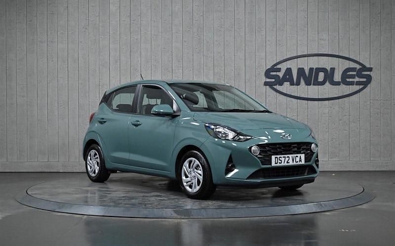 Used Hyundai i10 SE 67 HP (49 kW) 2022 Green Hatchback