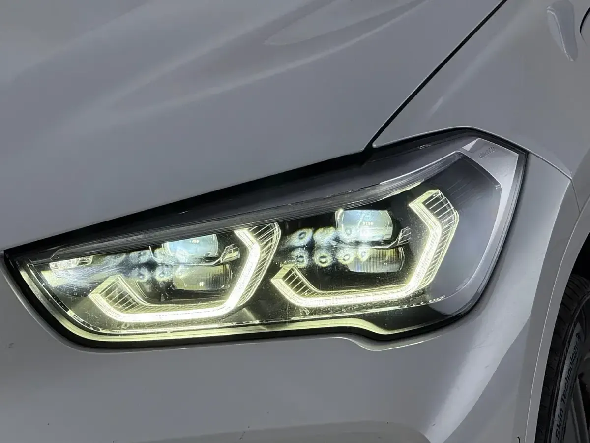Used BMW X1 M Sport 220 HP (161 kW) 2022 White SUV