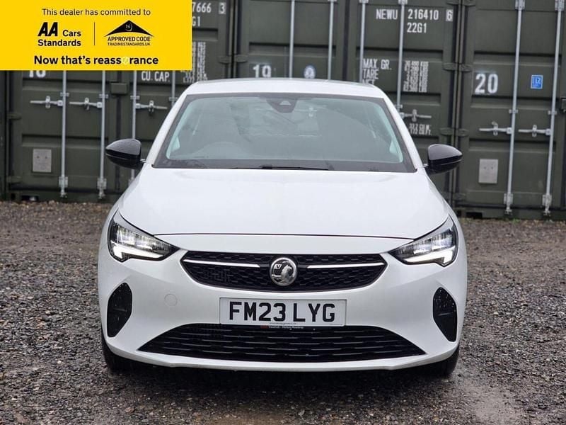 Used Vauxhall Corsa Design Edition 100 HP (73 kW) 2023 White Hatchback