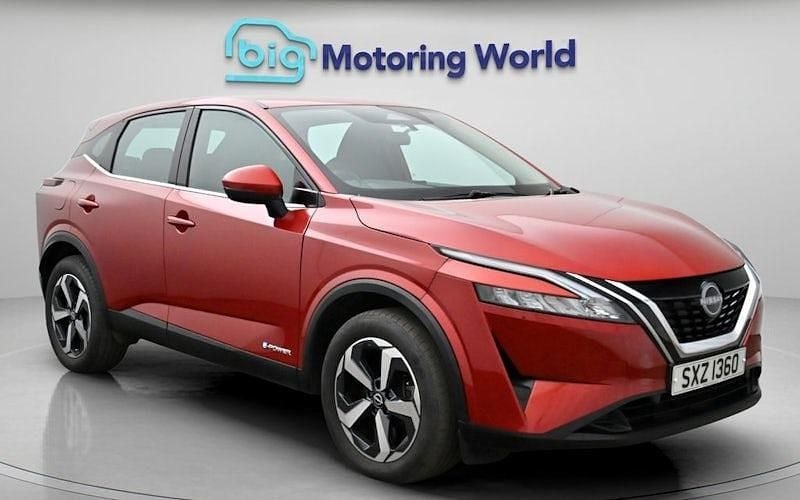 Used Nissan Qashqai Acenta Premium 190 HP (139 kW) 2023 Red SUV
