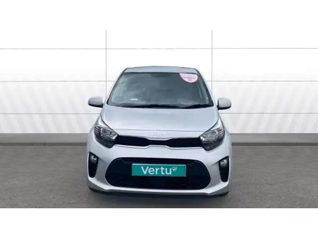 Used Kia Picanto 65 HP (47 kW) 2023 Silver Hatchback