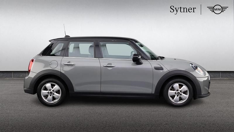 Used Mini Cooper Classic 134 HP (98 kW) 2022 Grey Hatchback