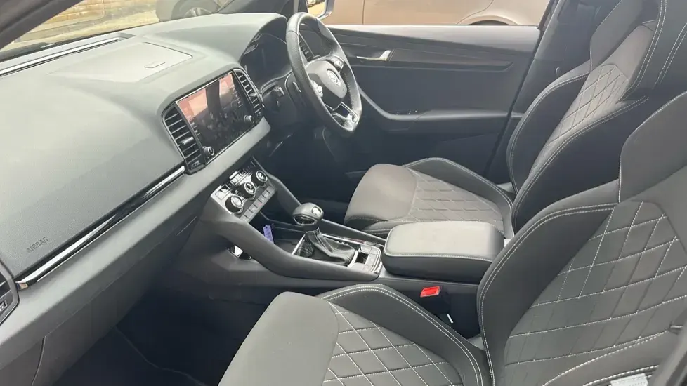 Used Skoda Karoq SportLine 150 HP (110 kW) 2024 Black SUV