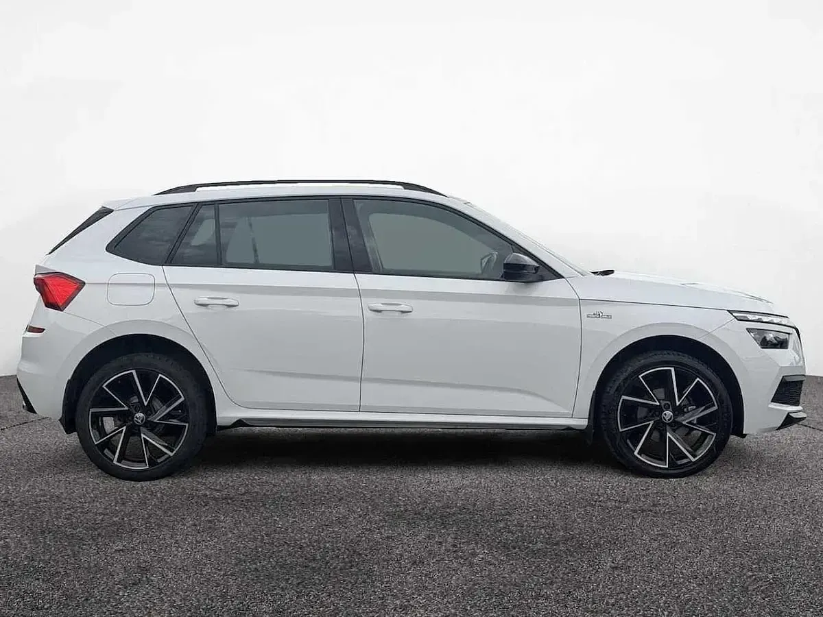 Used Skoda Kamiq Monte Carlo 110 HP (80 kW) 2023 White SUV
