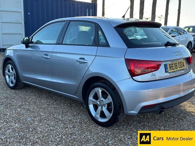 Used Audi A1 Sportback Sport 95 HP (69 kW) 2018 Silver Hatchback