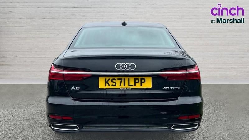 Usado Audi A6 Sport 204 HP (150 kW) 2022 Preto Sedan