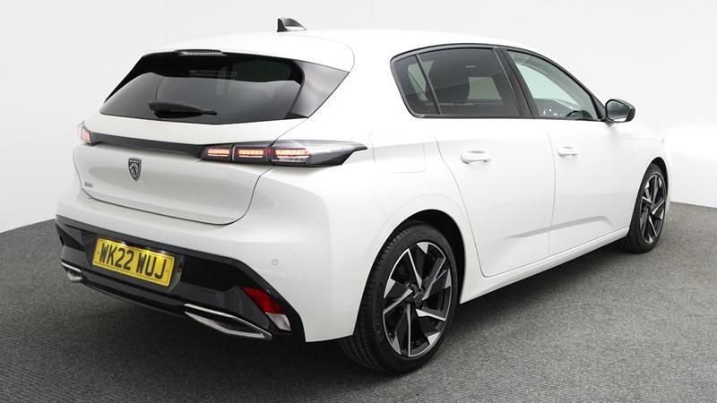 Second-hand Peugeot 308 Allure Premium 129 CP (94 kW) 2022 Alb Hatchback