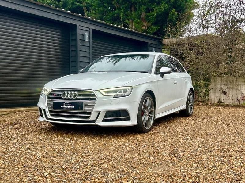 Used Audi S3 Sportback Advanced 310 HP (228 kW) 2018 White Hatchback