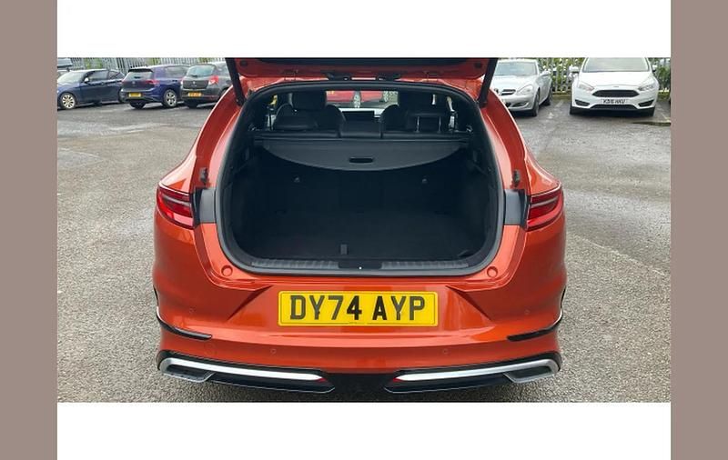 Used Kia ProCeed GT-Line S 138 HP (101 kW) 2024 Orange Estate