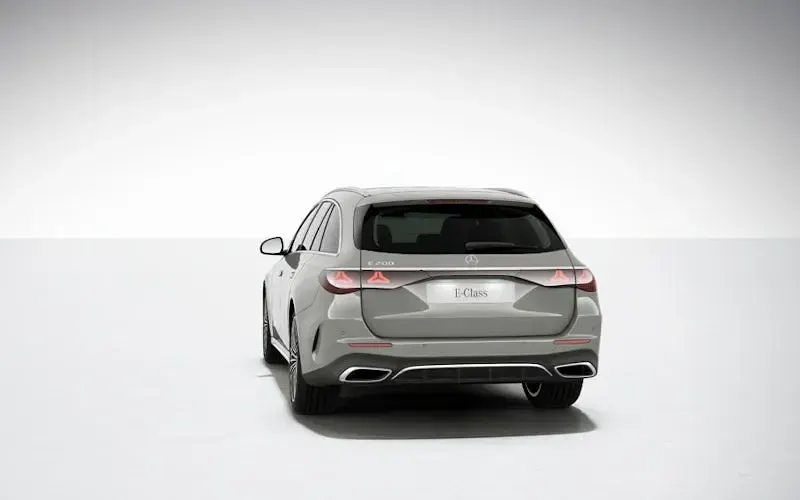 New Mercedes E200 AMG Line Premium Plus 204 HP (150 kW) 2026 Sedan