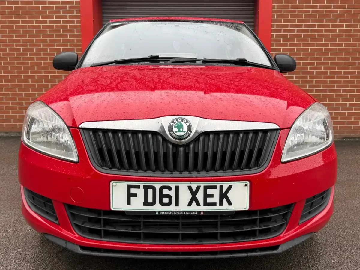 Begagnad Skoda Fabia 2012 Röd Kombi