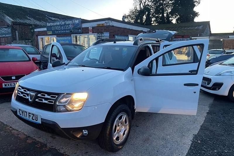 Used 2017 Dacia Duster Ambiance Estate | £5,499 (Fair price) - Image 1/1