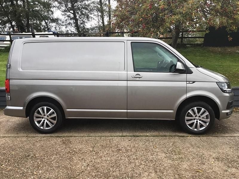 Used VW T6 Highline 204 HP (150 kW) 2017 Beige Van