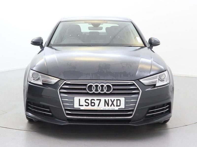 Used Audi A4 Comfort 150 HP (110 kW) 2017 Grey Sedan