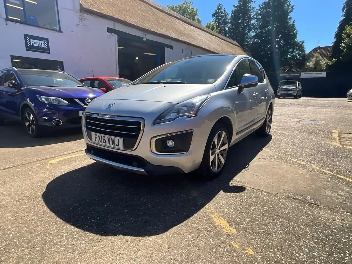 Used Peugeot 3008 Allure 2016 Silver Hatchback