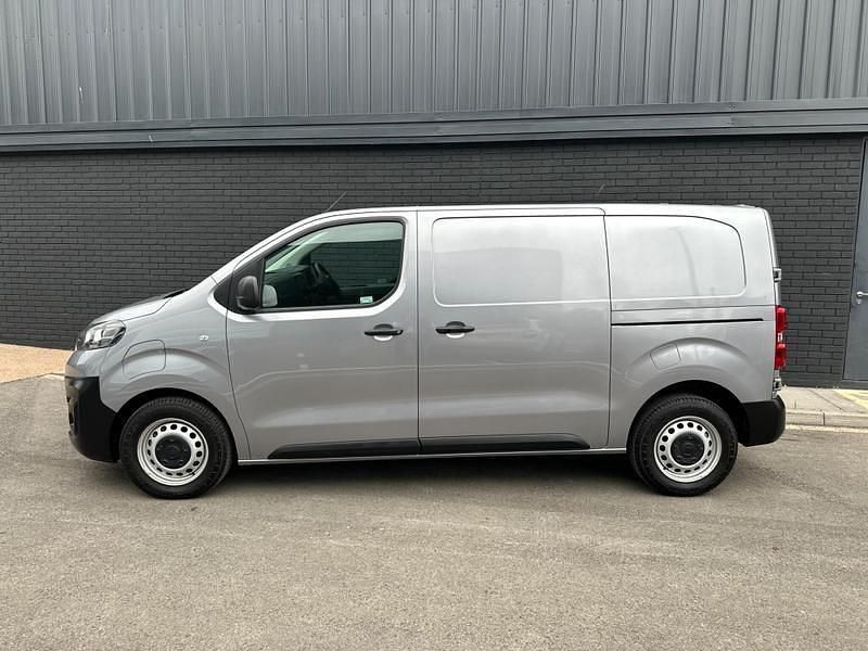 Used Fiat e-Scudo 98 kW (134 HP) 2023 Maestro grey MPV