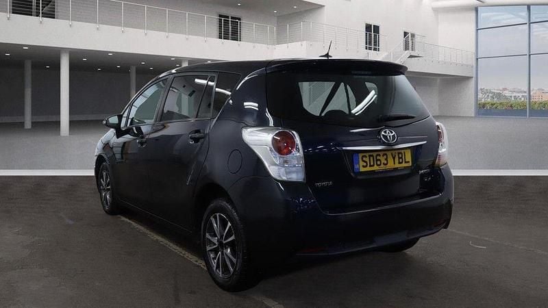 Used Toyota Verso Multidrive S 147 HP (108 kW) 2013 Grey MPV