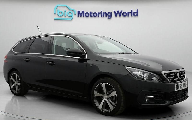 Used 2020 Peugeot 308 S Estate | £13,000 (Fair price) - Image 1/4