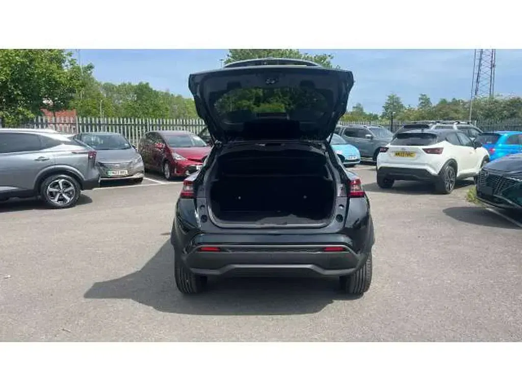 Used Nissan Juke N-Connecta 114 HP (83 kW) 2025 Black SUV