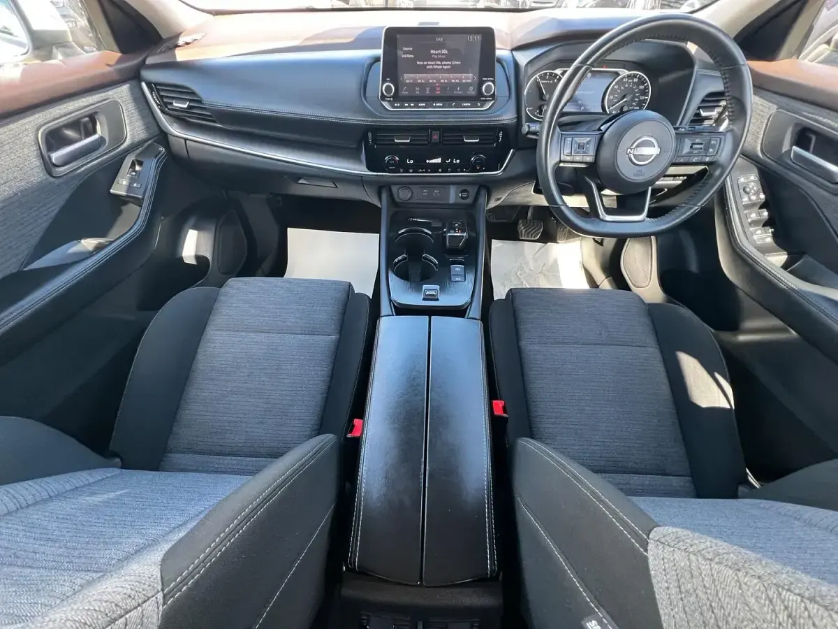 Used Nissan X-Trail Acenta Premium 213 HP (156 kW) 2023 White SUV