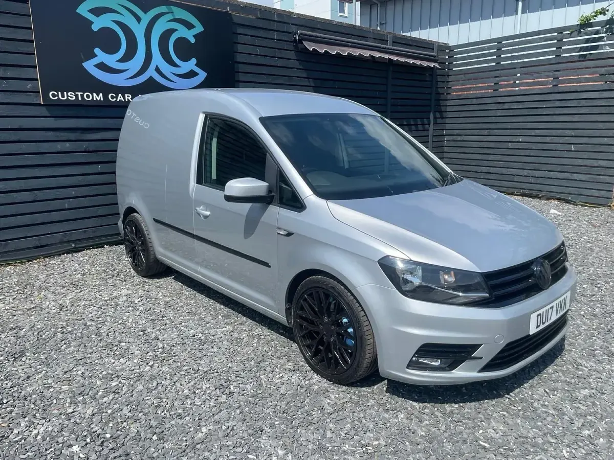 Used VW Caddy Highline 150 HP (110 kW) 2017 Silver MPV