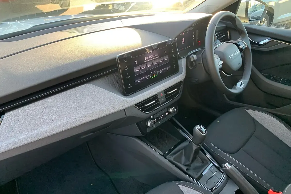 New Skoda Kamiq SE 94 HP (69 kW) 2025 White SUV
