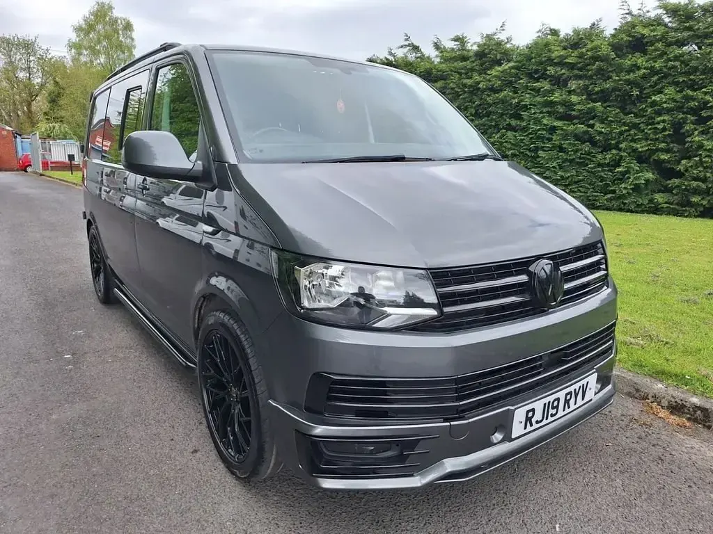 Second-hand VW Transporter Highline 2019 Gri Van
