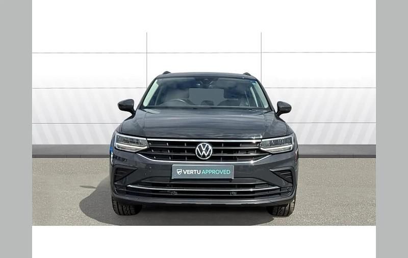 Used VW Tiguan Life 150 HP (110 kW) 2021 Grey SUV