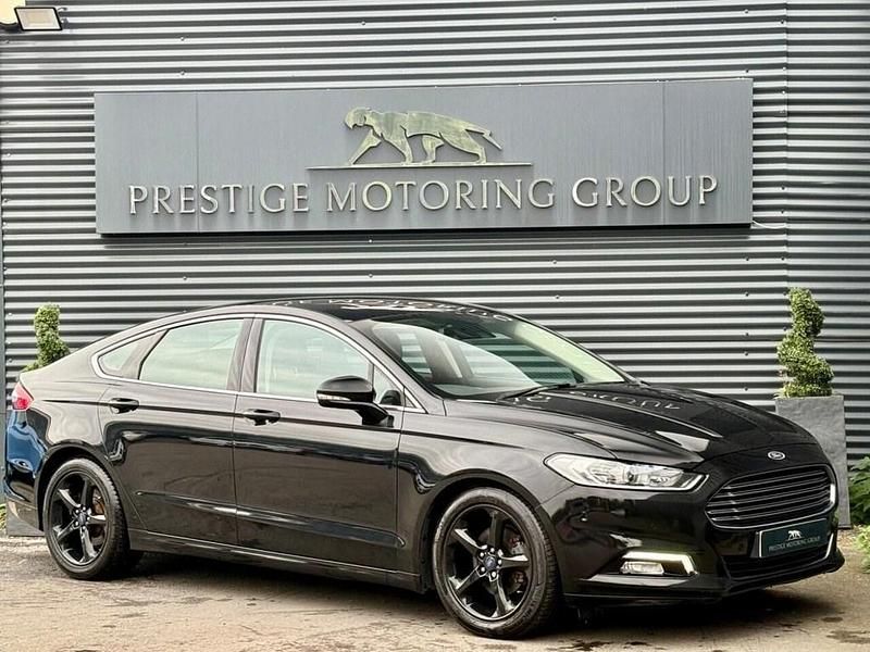 Used Ford Mondeo Titanium 160 HP (117 kW) 2016 Black Hatchback