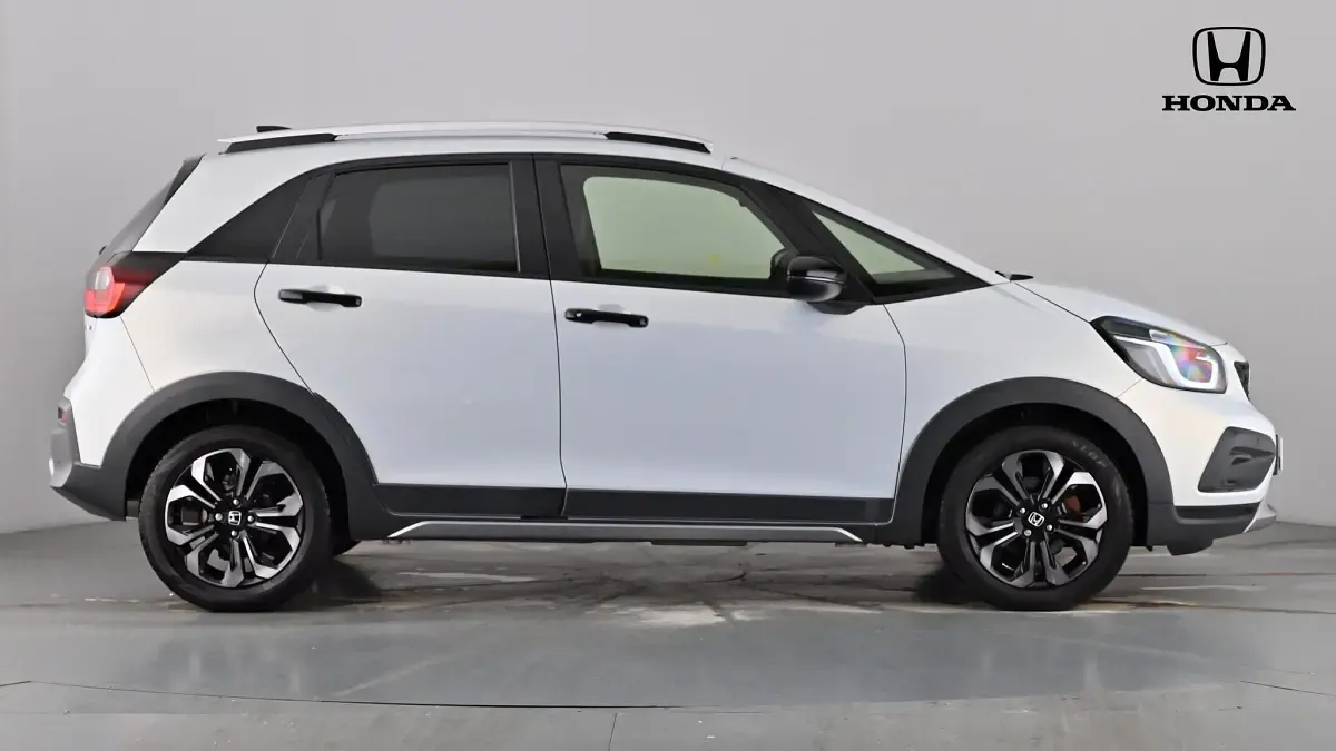 Used Honda Jazz Advance 122 HP (89 kW) 2025 Premium sunlight white Hatchback