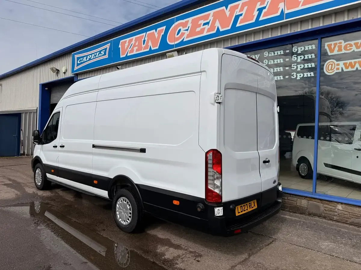 Used Ford Transit 130 HP (95 kW) 2023 White Van