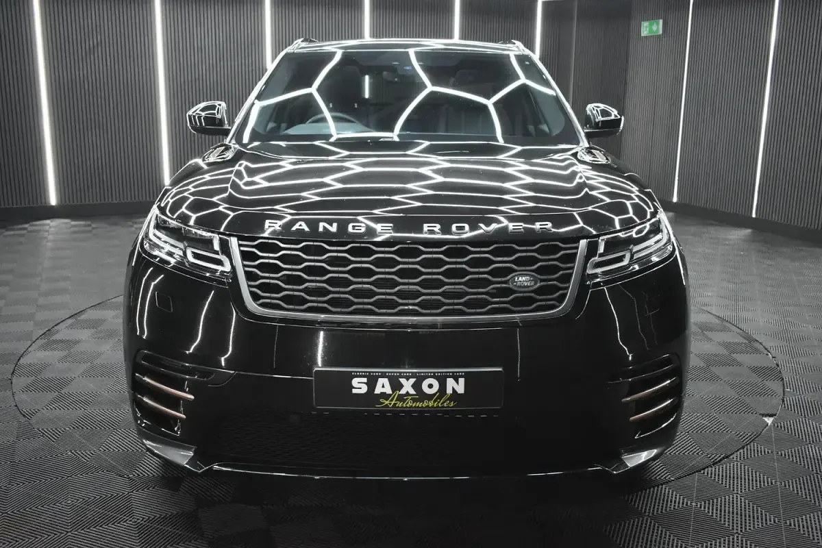 Used Land Rover Range Rover Velar R-Dynamic 177 HP (130 kW) 2018 Black SUV