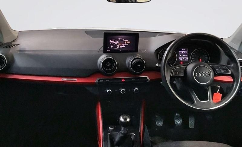 Begagnad Audi Q2 Sport 150 HK (110 kW) 2019 Vit SUV