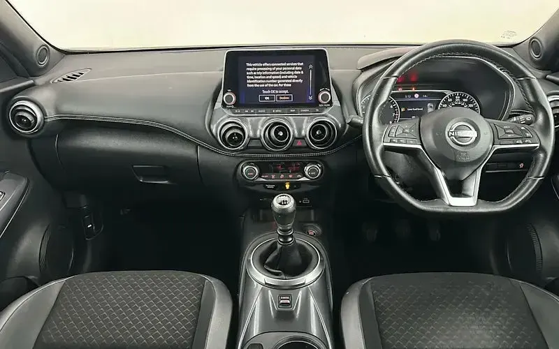 Used Nissan Juke N-Connecta 114 HP (83 kW) 2023 Grey SUV