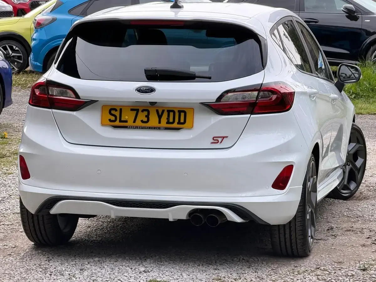 Used Ford Fiesta ST 200 HP (147 kW) 2023 White Hatchback