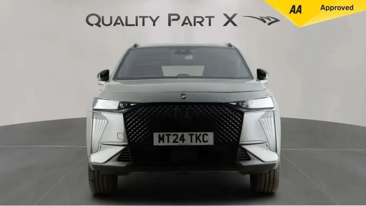 Usado DS Automobiles DS7 Crossback Performance Line Plus 130 CV (95 kW) 2024 Gris SUV